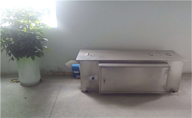 自動(dòng)油水分離器 自動(dòng)油水分離器